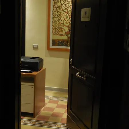 Domus Laurae 3* Rome