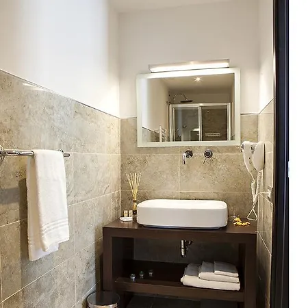 Domus Laurae 3*