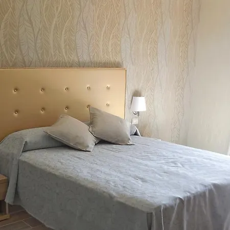 Domus Laurae 3* Řím
