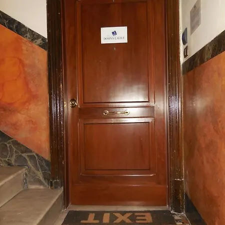 Domus Laurae Guest house 3*