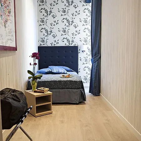 Domus Laurae Guest house 3*