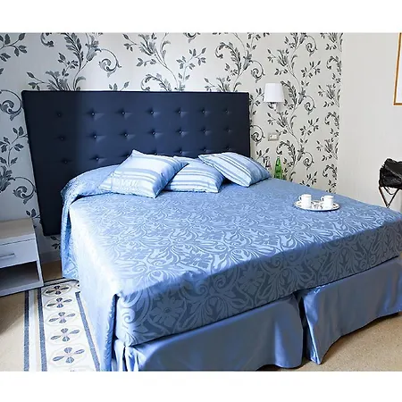 Domus Laurae Guest house Rome